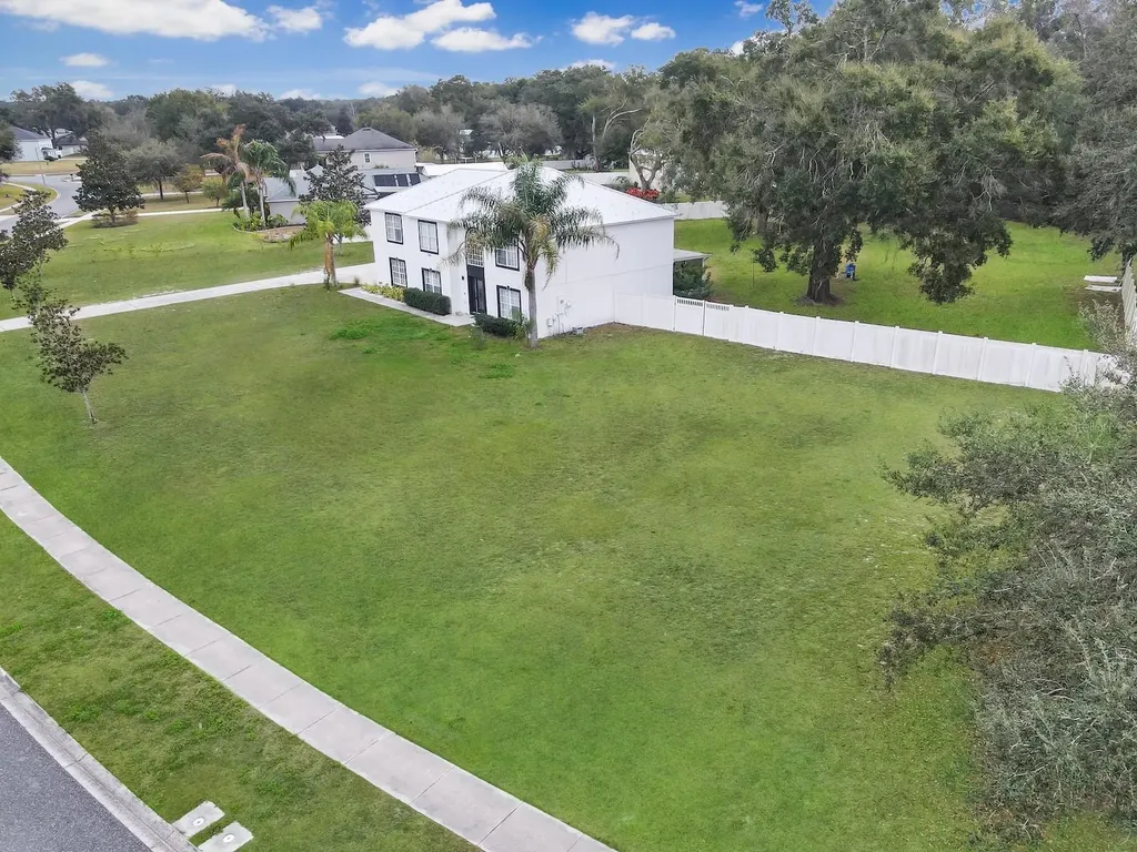 7561 Lake Andrea Circle Mount Dora FL 32757