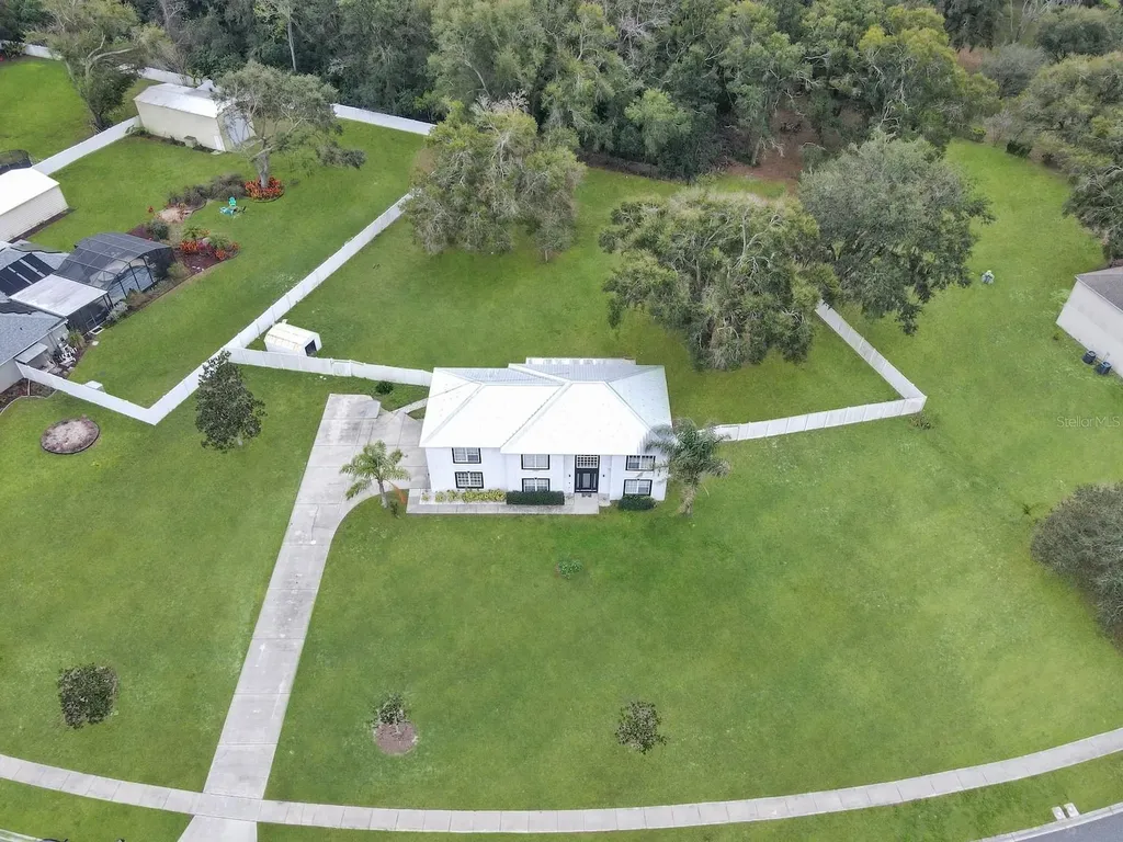 7561 Lake Andrea Circle Mount Dora FL 32757