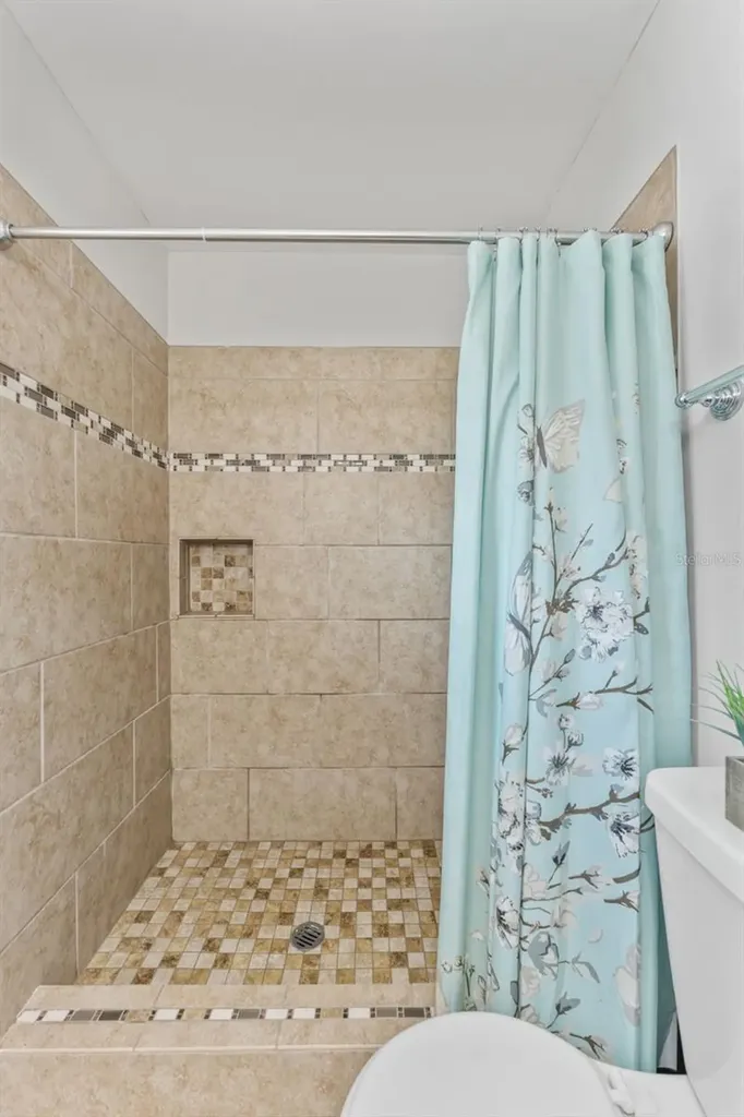 5105 7th Avenue Drive W Bradenton FL 34209