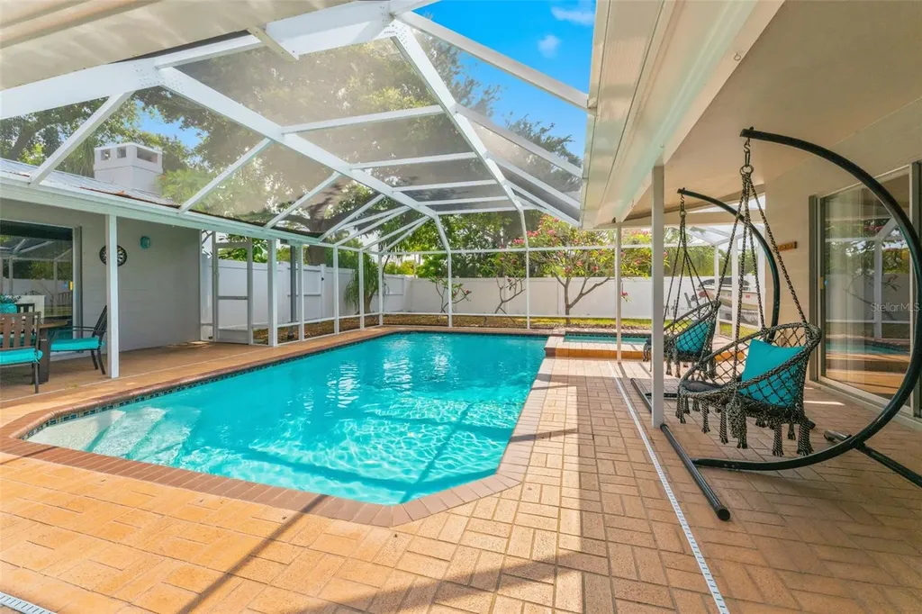 5105 7th Avenue Drive W Bradenton FL 34209