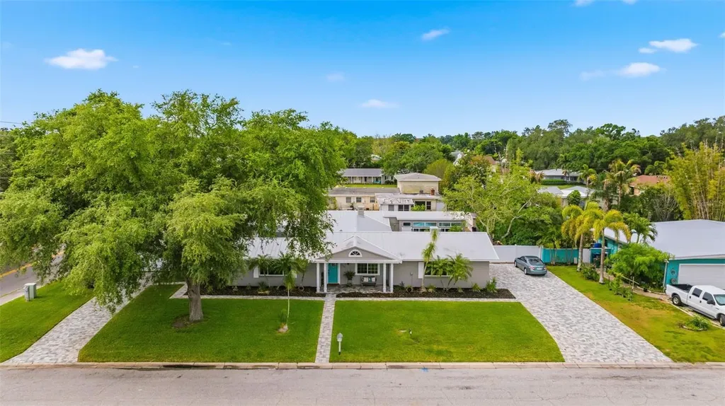 5105 7th Avenue Drive W Bradenton FL 34209