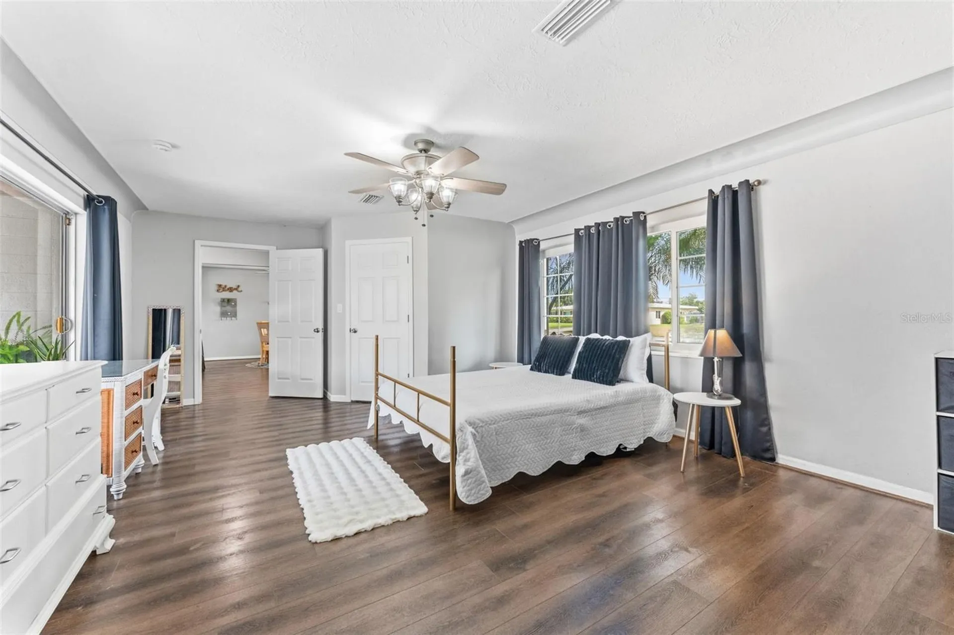 5105 7th Avenue Drive W Bradenton FL 34209