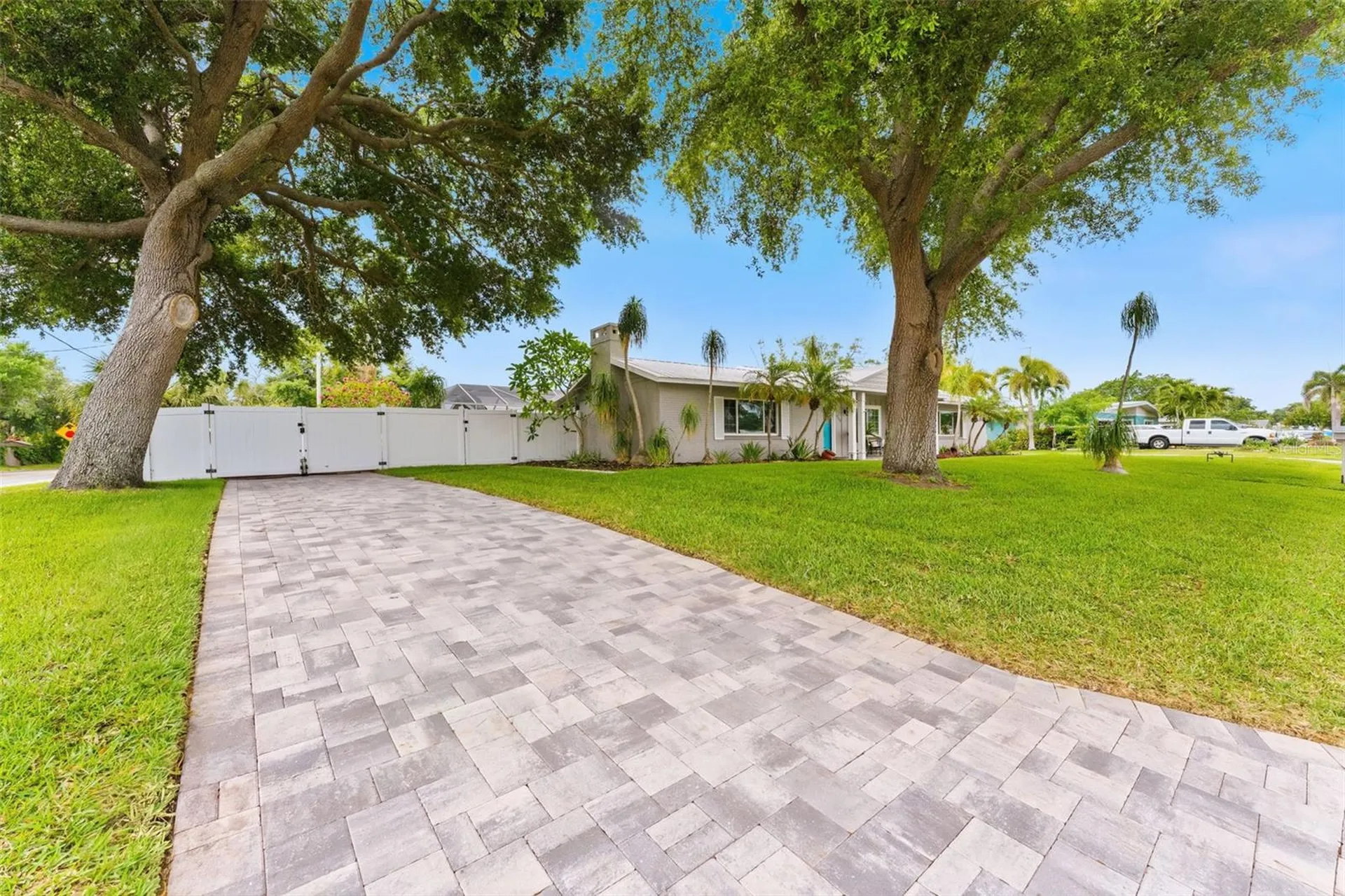 5105 7th Avenue Drive W Bradenton FL 34209