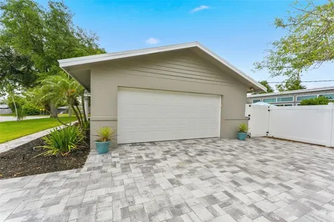5105 7th Avenue Drive W Bradenton FL 34209