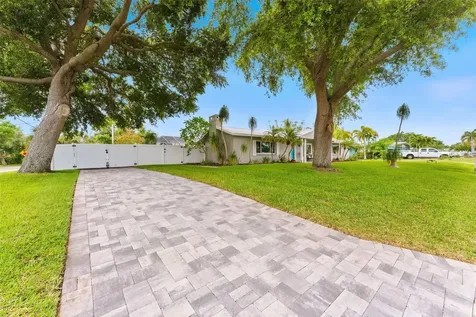 5105 7th Avenue Drive W Bradenton FL 34209