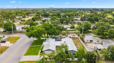 5105 7th Avenue Drive W Bradenton FL 34209