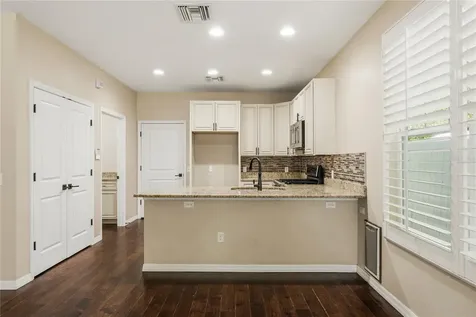 276 W Bay Avenue Longwood FL 32750