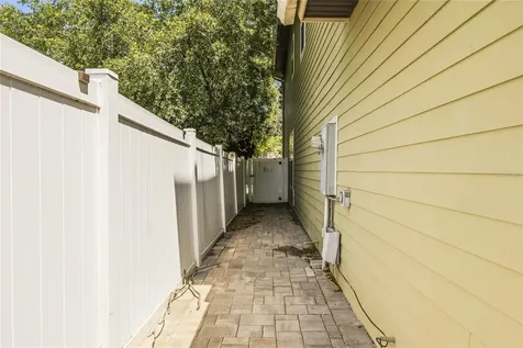 276 W Bay Avenue Longwood FL 32750