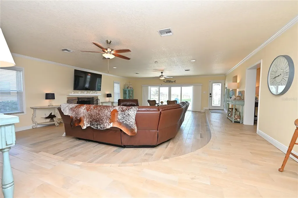 2240 Lake Ariana Boulevard Auburndale FL 33823