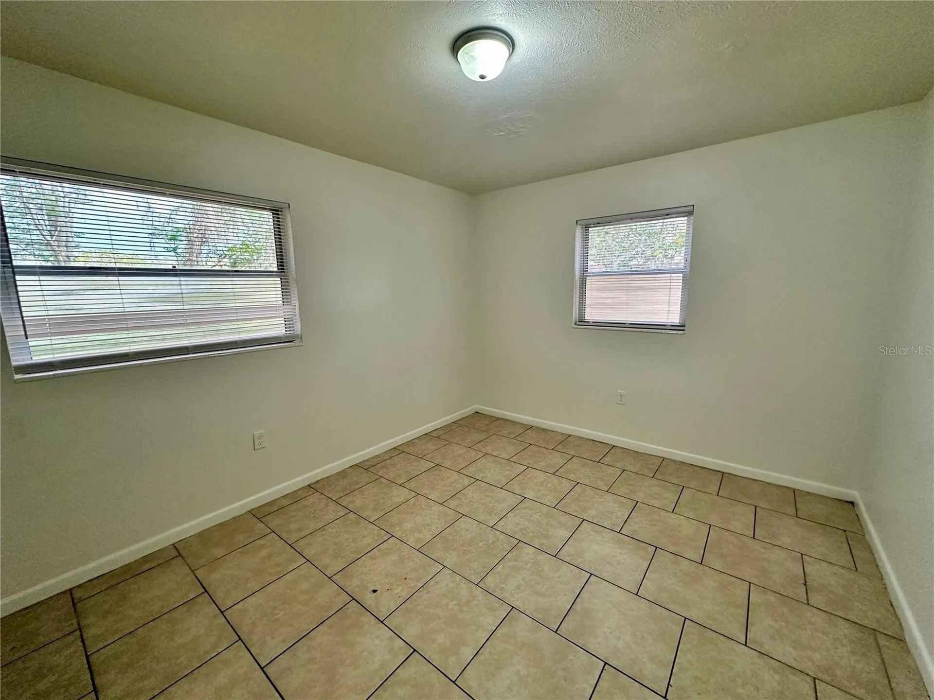 1317 Cambridge Drive Leesburg FL 34748