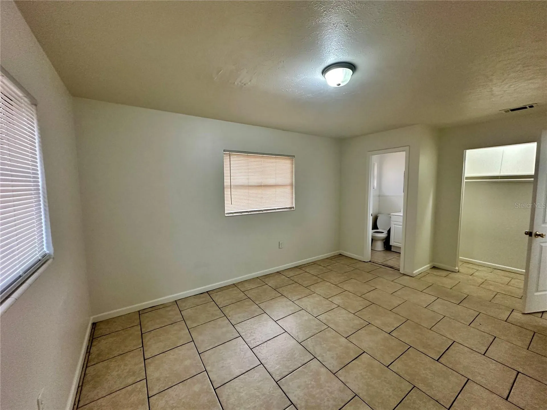 1317 Cambridge Drive Leesburg FL 34748