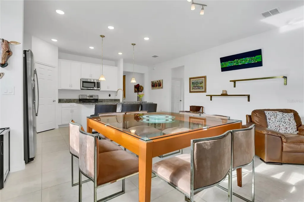 1580 Blue Lagoon Circle Mascotte FL 34753