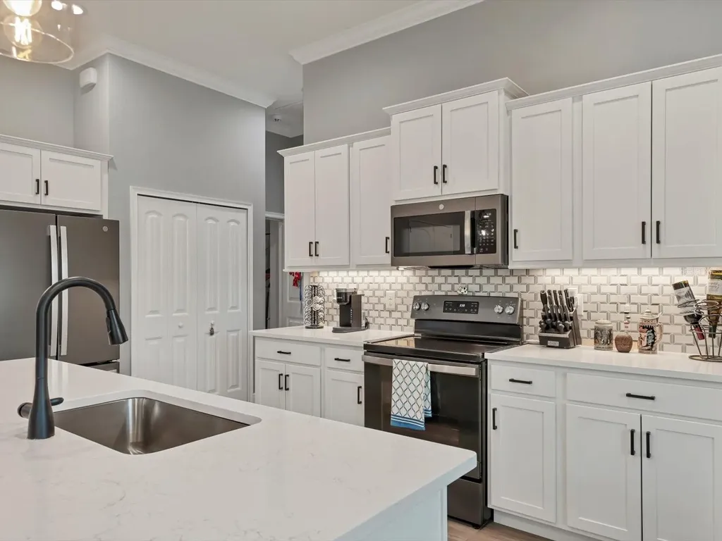10461 Euston Avenue Englewood FL 34224