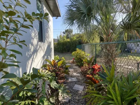 10461 Euston Avenue Englewood FL 34224
