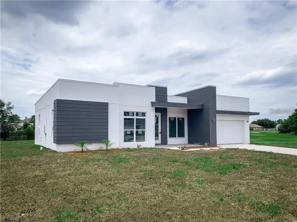 2916 Winlock Avenue Deltona FL 32738