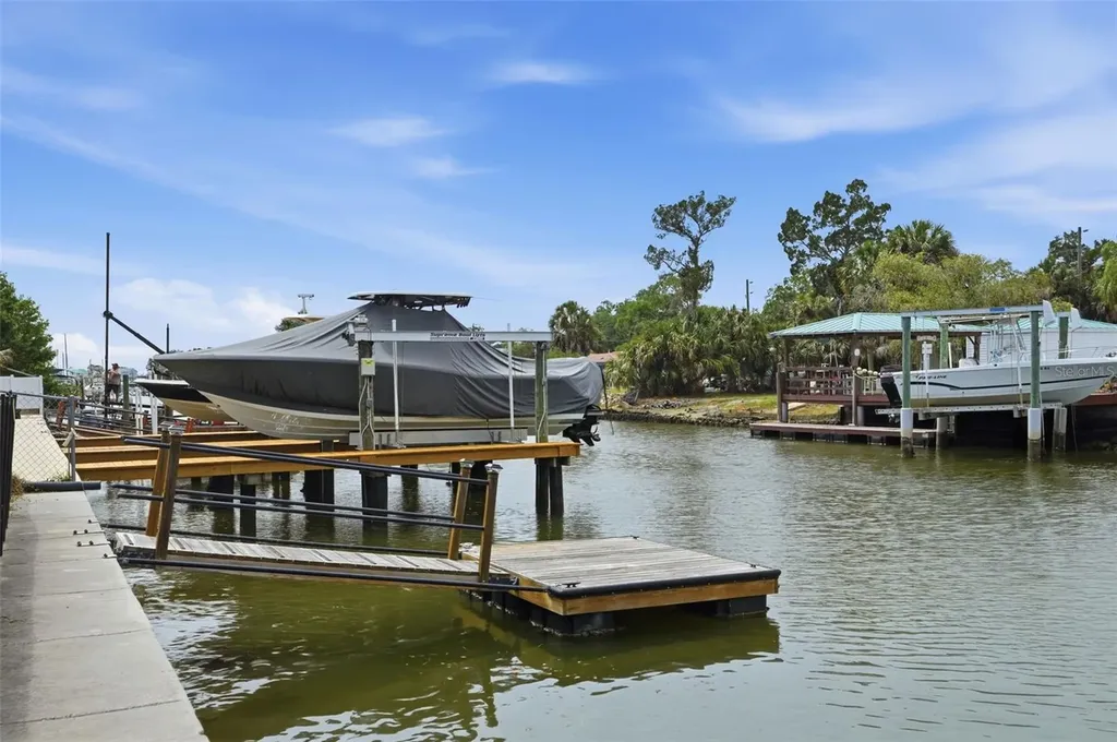 6907 Clark Street Hudson FL 34667