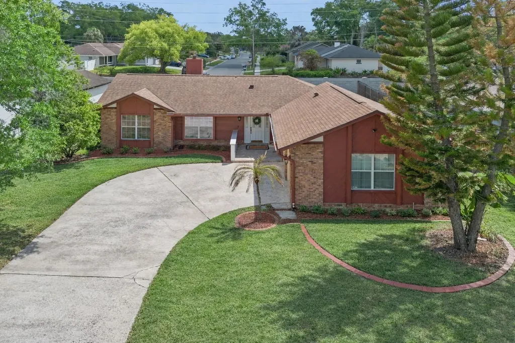 4136 Tall Tree Drive Orlando FL 32810
