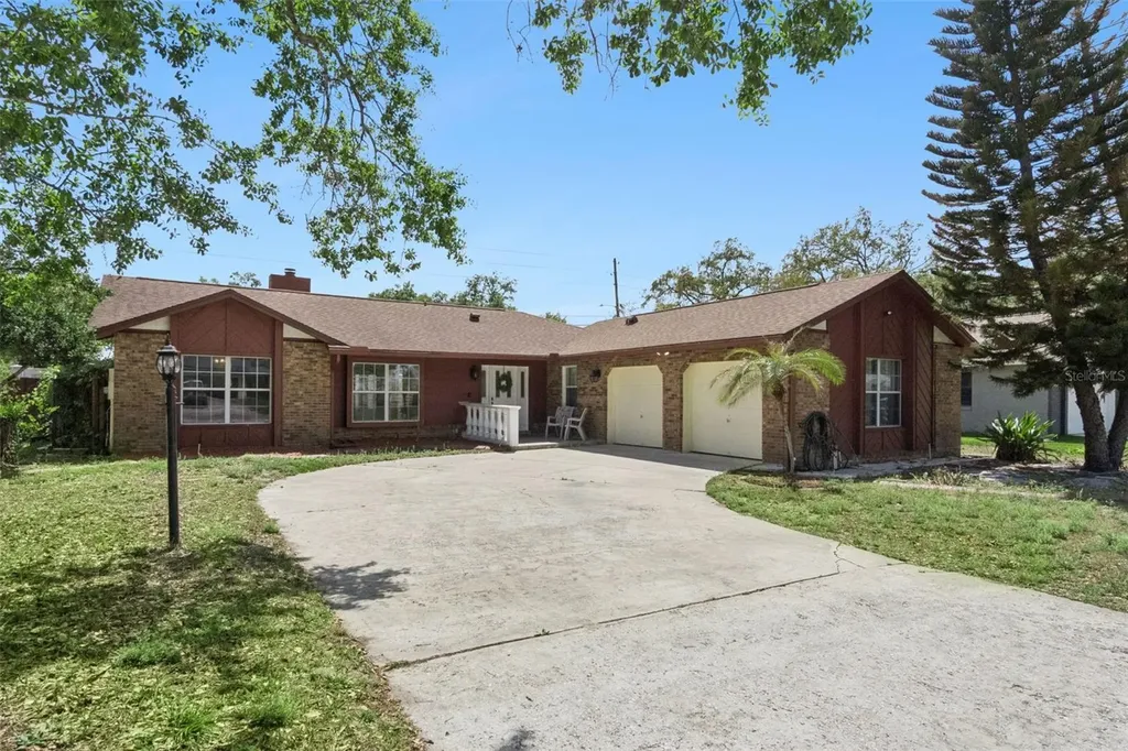 4136 Tall Tree Drive Orlando FL 32810