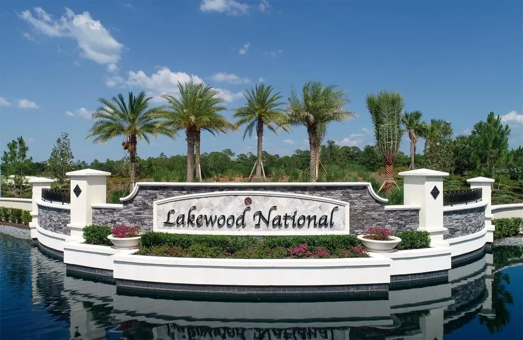 17521 Hickok Belt Loop Bradenton FL 34211