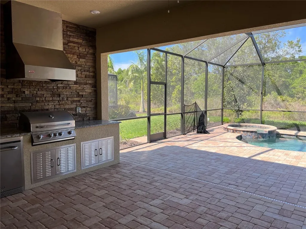 17521 Hickok Belt Loop Bradenton FL 34211