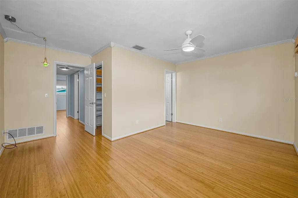 1387 Hill Drive Largo FL 33770