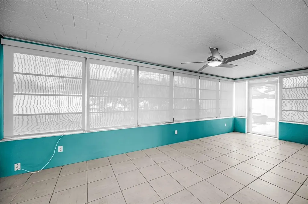1387 Hill Drive Largo FL 33770