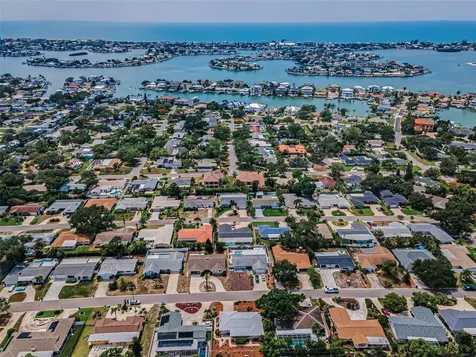 1387 Hill Drive Largo FL 33770