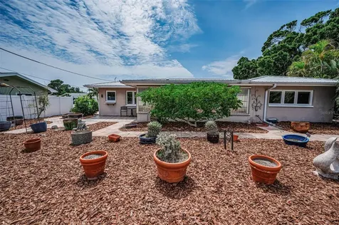 1387 Hill Drive Largo FL 33770