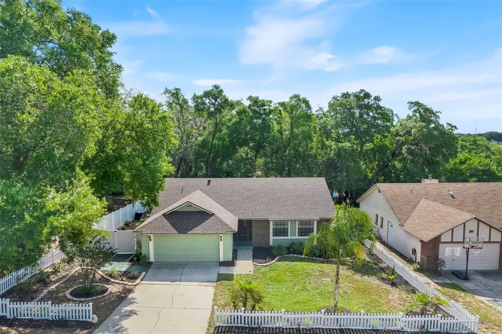 5933 Groveline Drive Orlando FL 32810