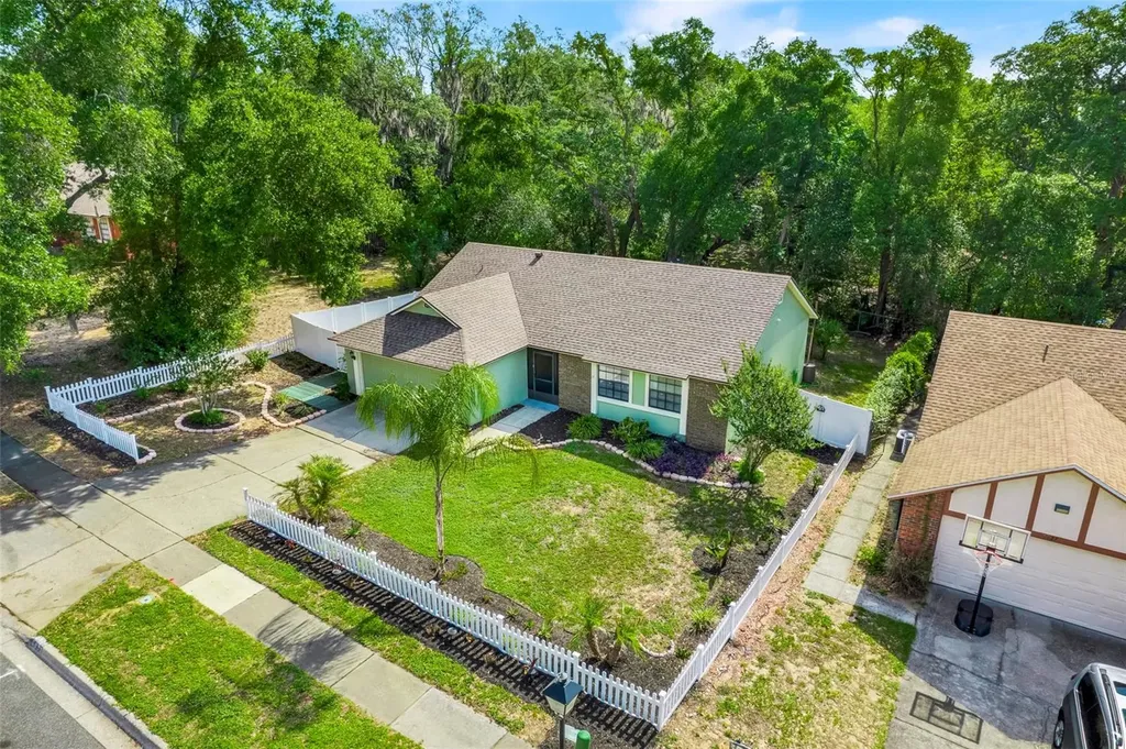 5933 Groveline Drive Orlando FL 32810