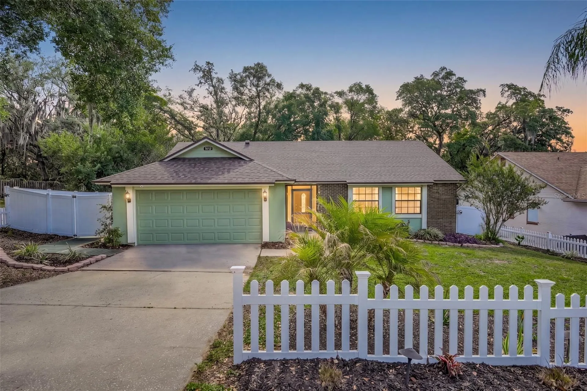 5933 Groveline Drive Orlando FL 32810