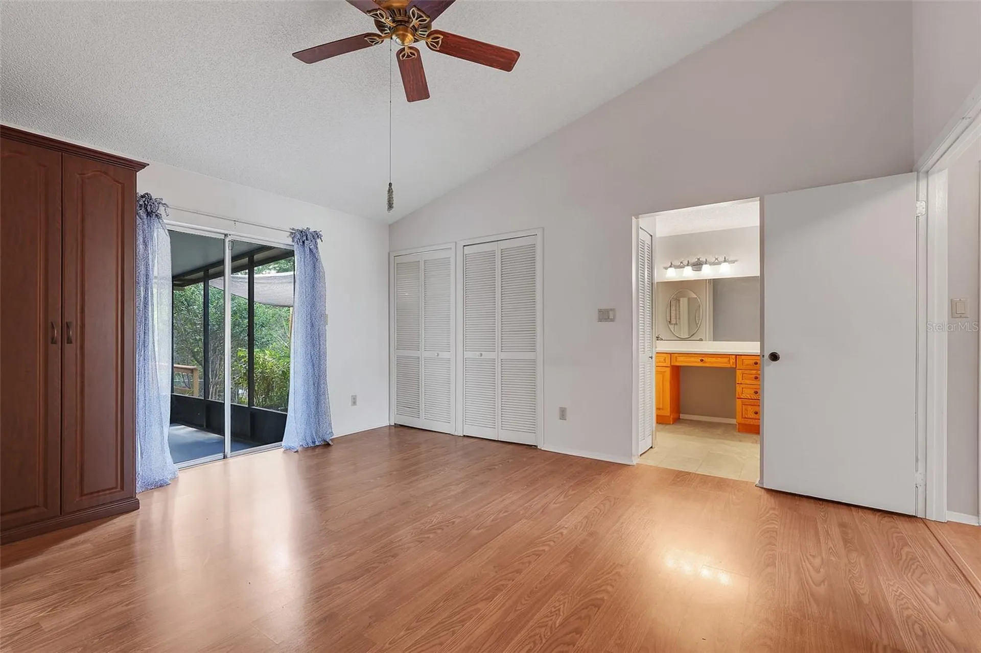 5933 Groveline Drive Orlando FL 32810