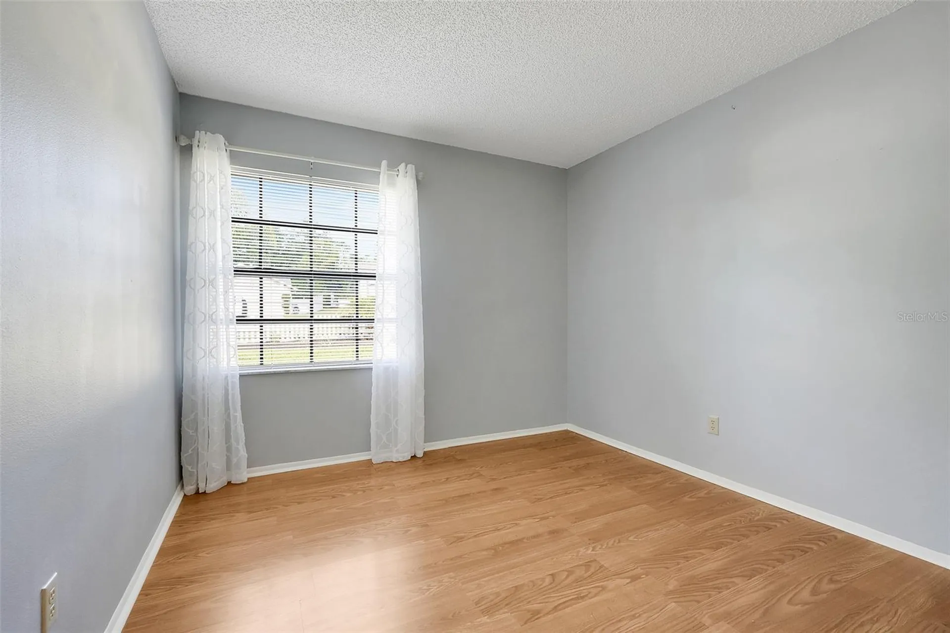 5933 Groveline Drive Orlando FL 32810