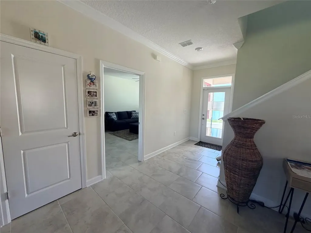 2572 Camden Park Circle Davenport FL 33837