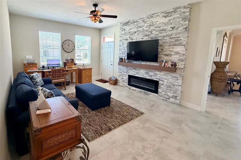 2572 Camden Park Circle Davenport FL 33837