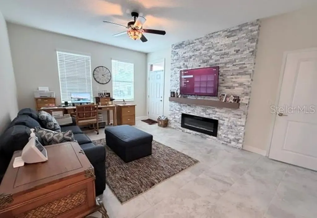 2572 Camden Park Circle Davenport FL 33837