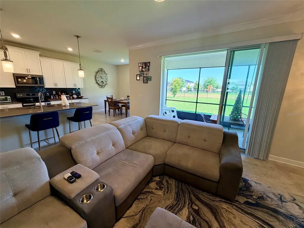 2572 Camden Park Circle Davenport FL 33837