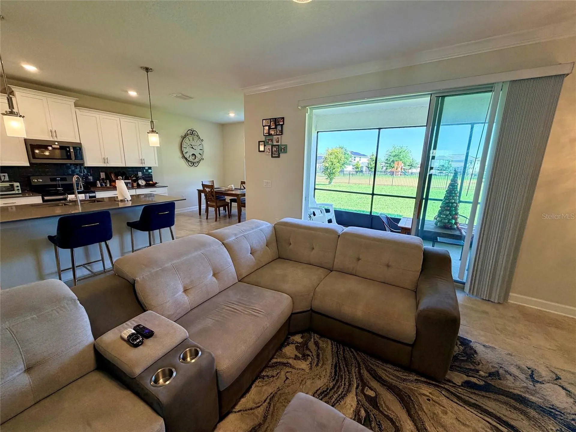 2572 Camden Park Circle Davenport FL 33837