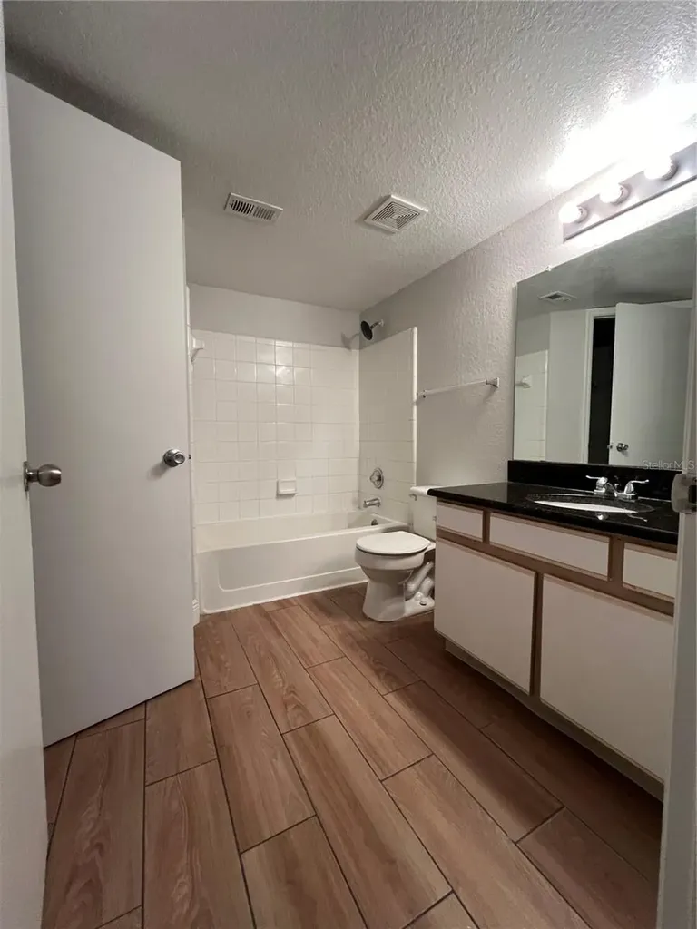 2216 Grand Cayman Court Kissimmee FL 34741