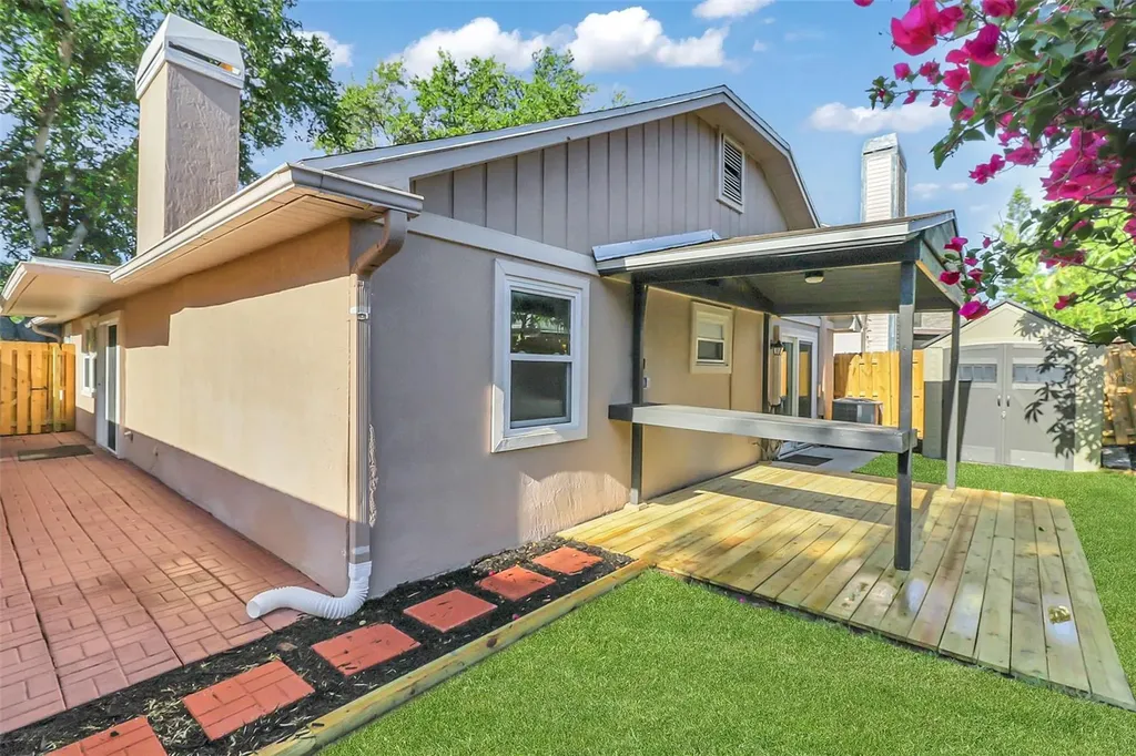 1870 Springbush Lane Clearwater FL 33763
