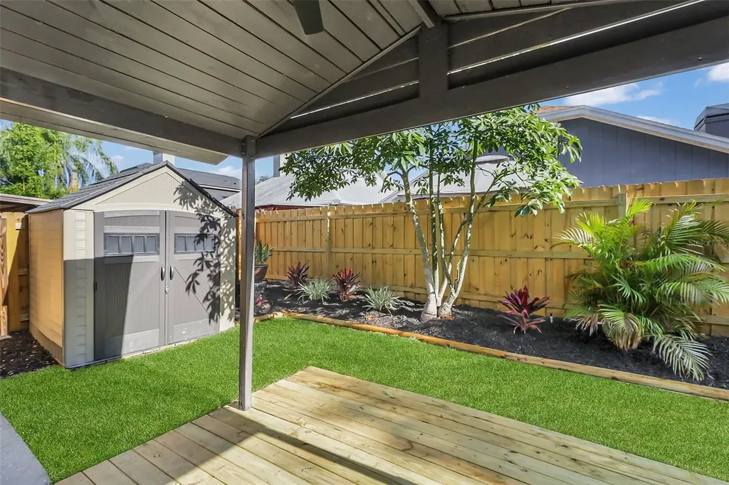 1870 Springbush Lane Clearwater FL 33763