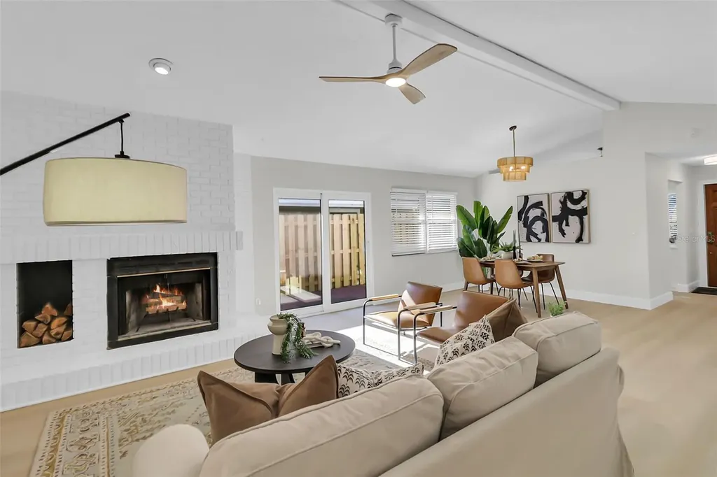 1870 Springbush Lane Clearwater FL 33763