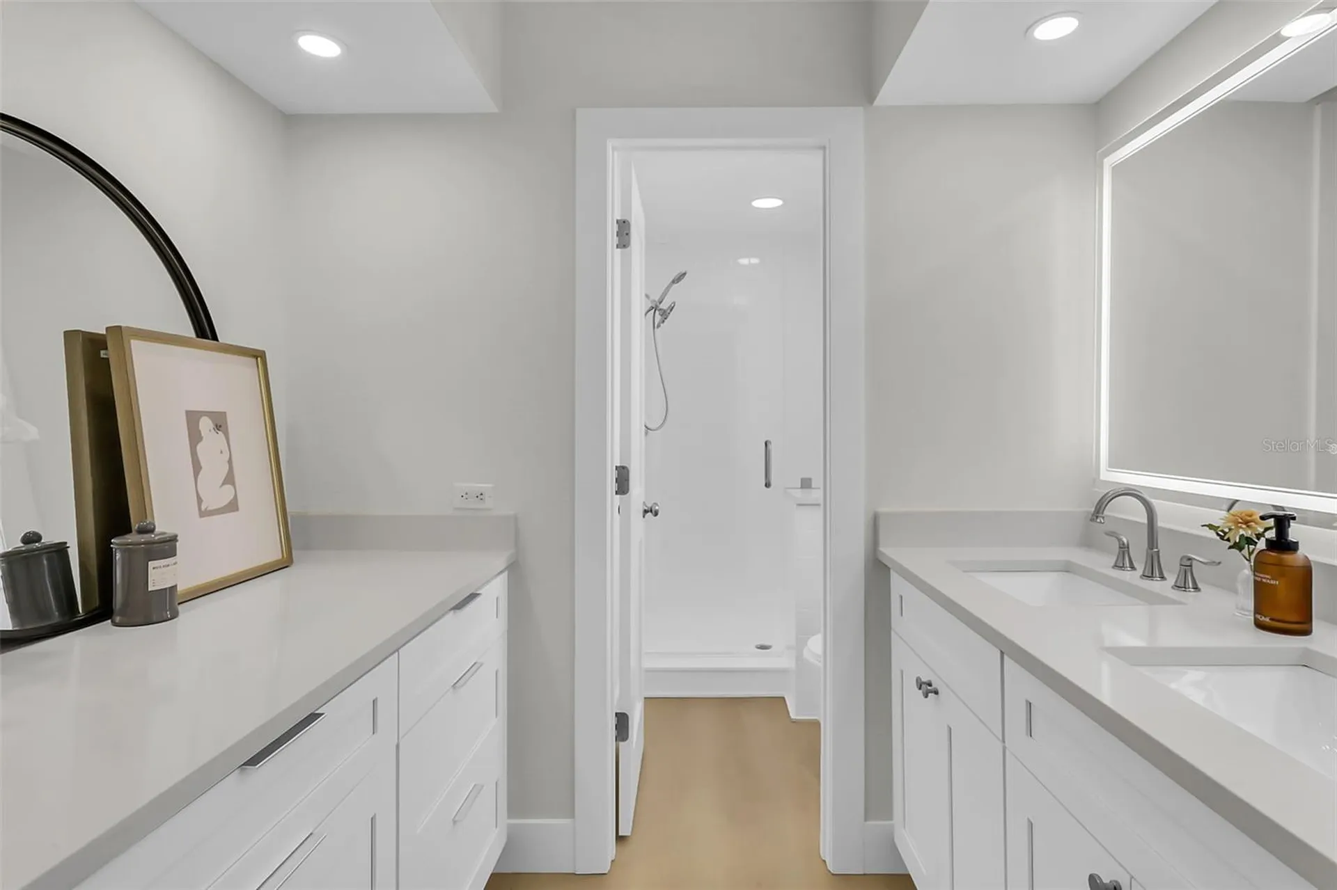 1870 Springbush Lane Clearwater FL 33763