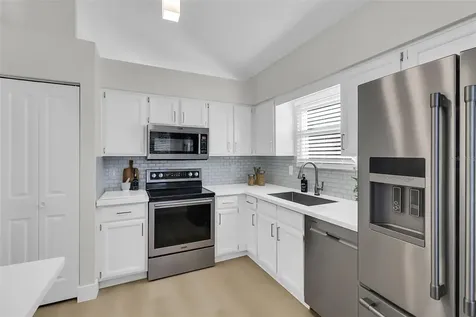 1870 Springbush Lane Clearwater FL 33763