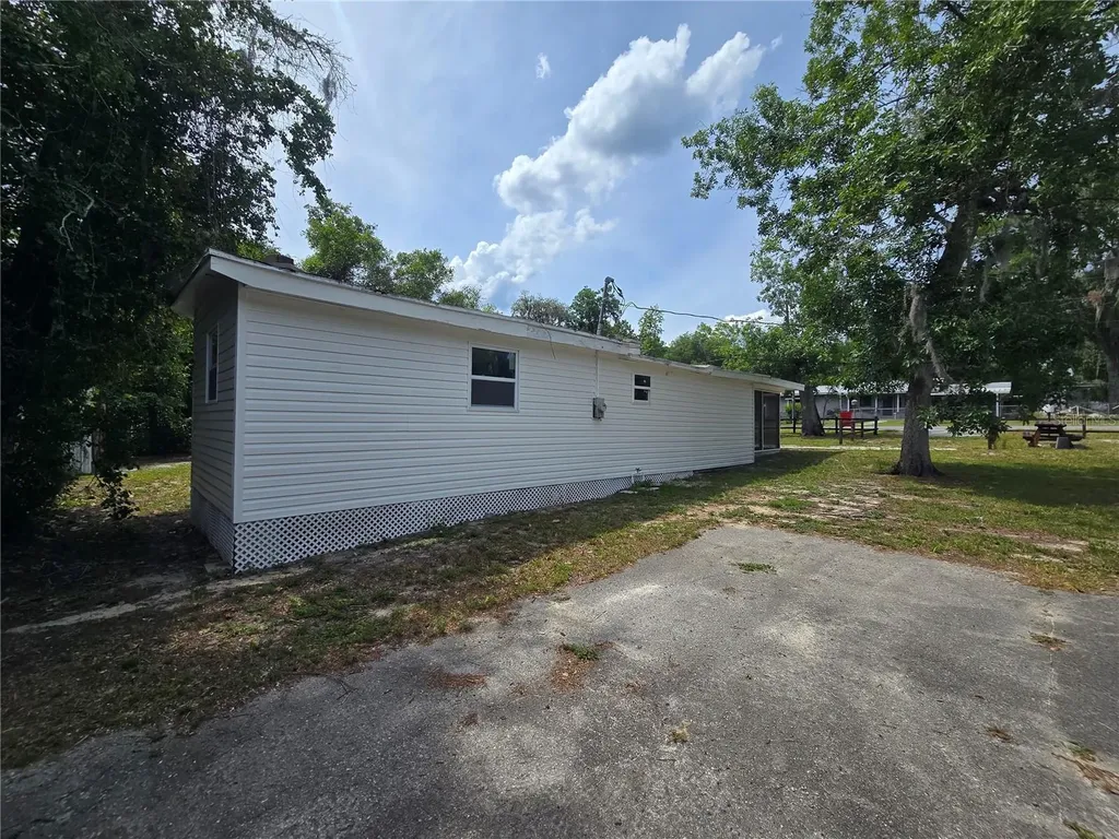 10566 E Rabbit Lane Floral City FL 34436