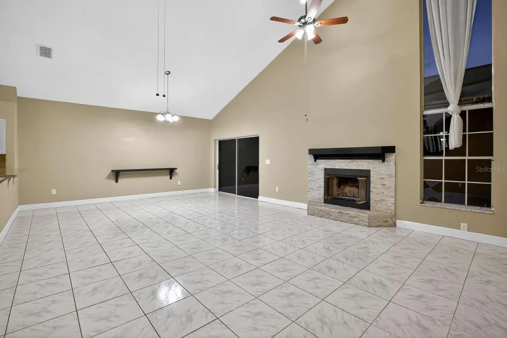 12004 W Pond Way Tampa FL 33635