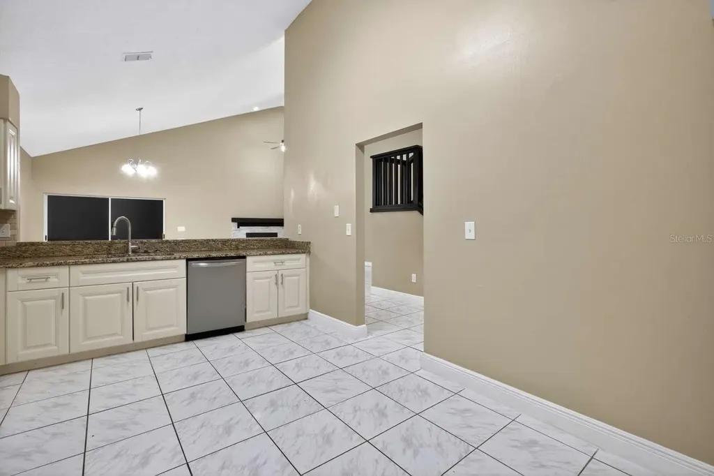 12004 W Pond Way Tampa FL 33635