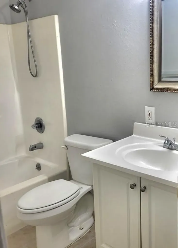 8215 Klondyke Street Tampa FL 33604