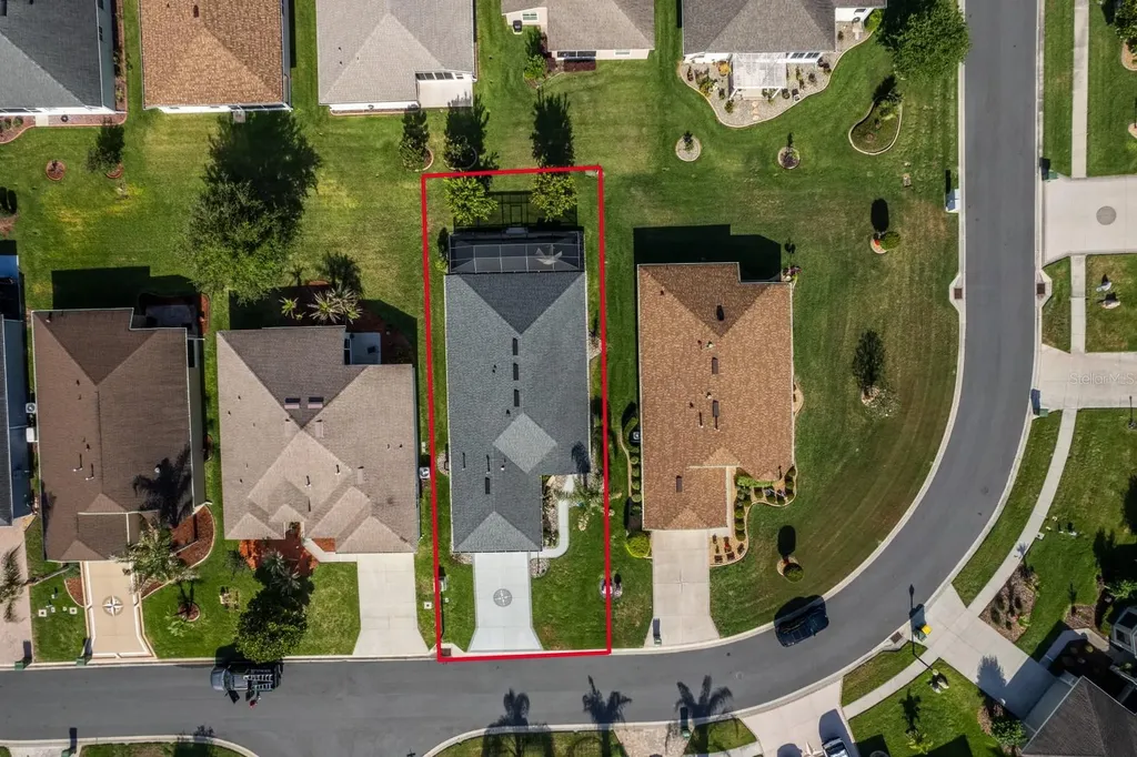 27601 Stoney Brook Drive Leesburg FL 34748
