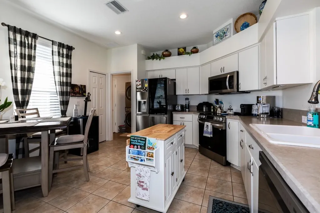27601 Stoney Brook Drive Leesburg FL 34748